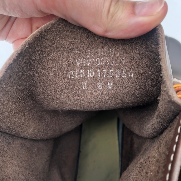 L.L.Bean Men's 10" Bean Boots - 8 Wide - Picture 7 of 8